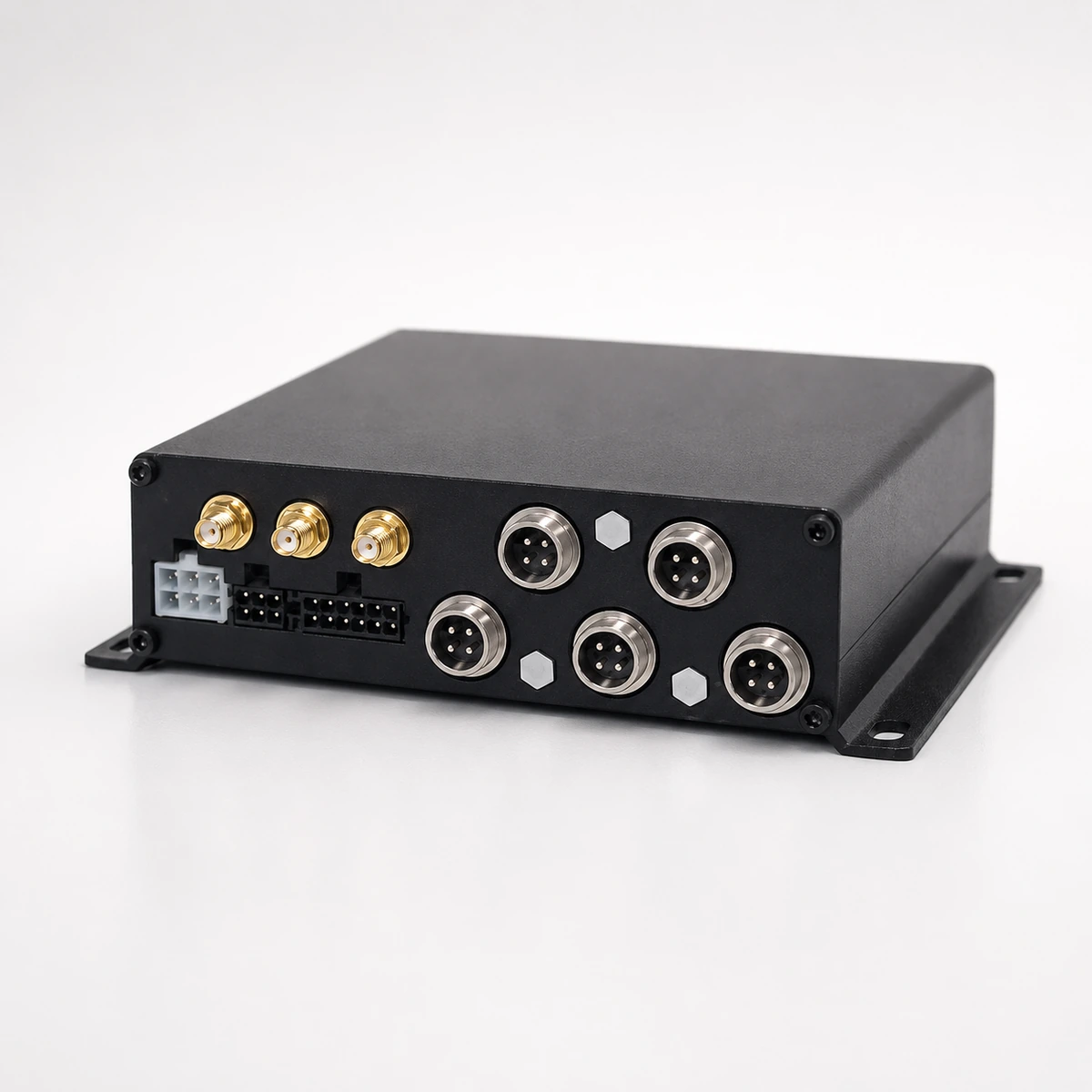 Rear panel of the Xignal M605 mobile DVR, showing five aviation connectors for the four cameras and the video output, three antenna mounts, the power connector and two expansion headers